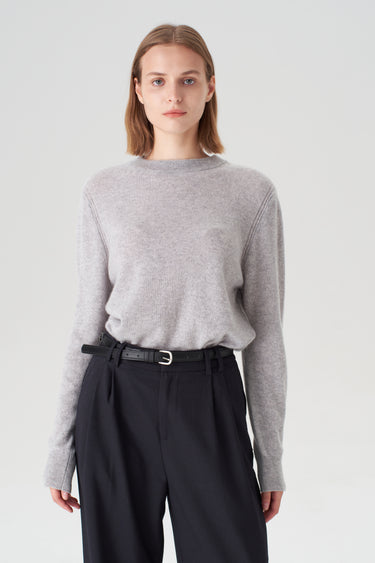 Classic Cashmere Crewneck Sweater in Grey