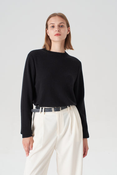 Classic Cashmere Crewneck Sweater in Jet Black