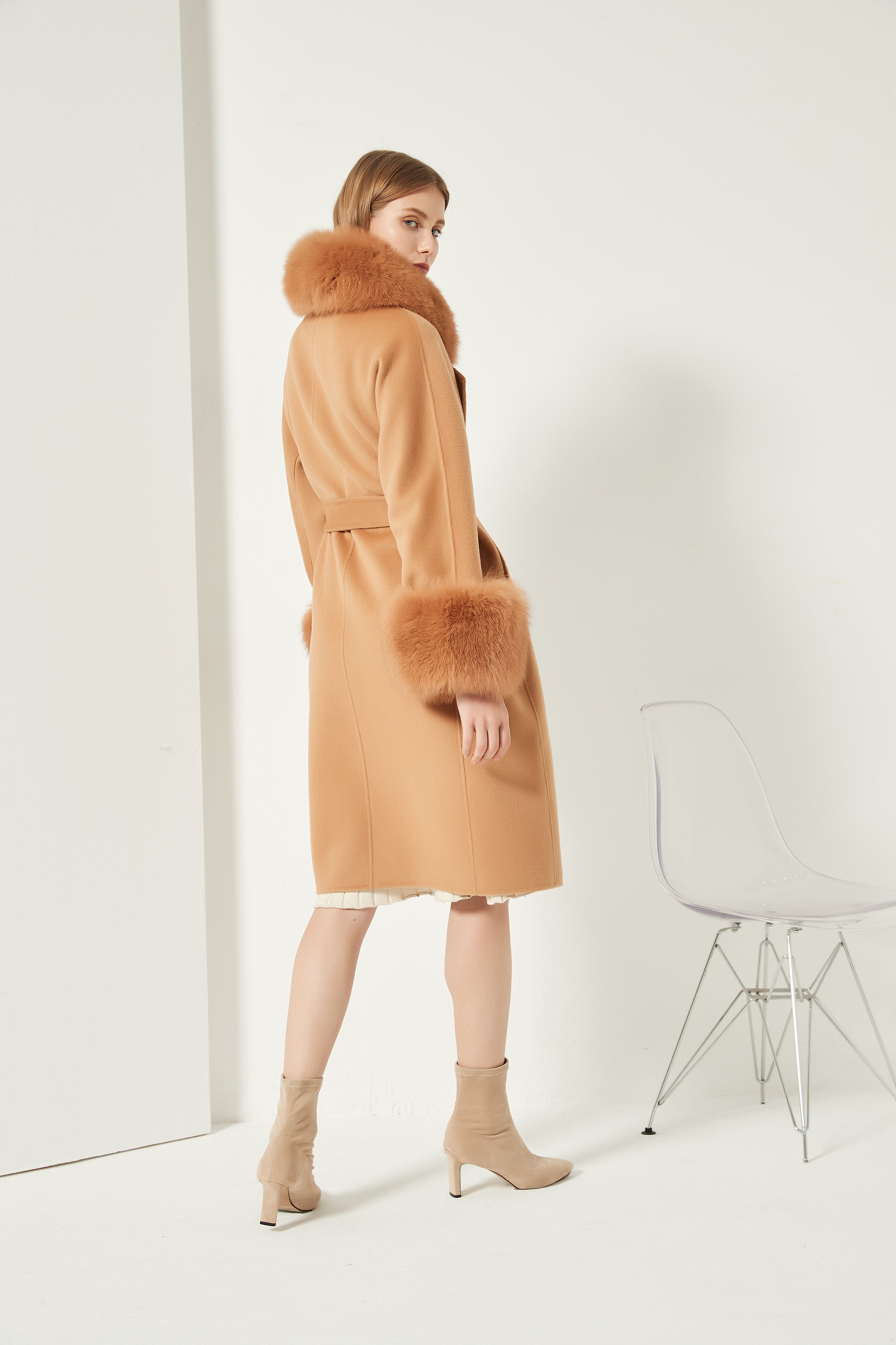 Cashmere Coat with Detachable Collar and Cuffs – Pissenlit